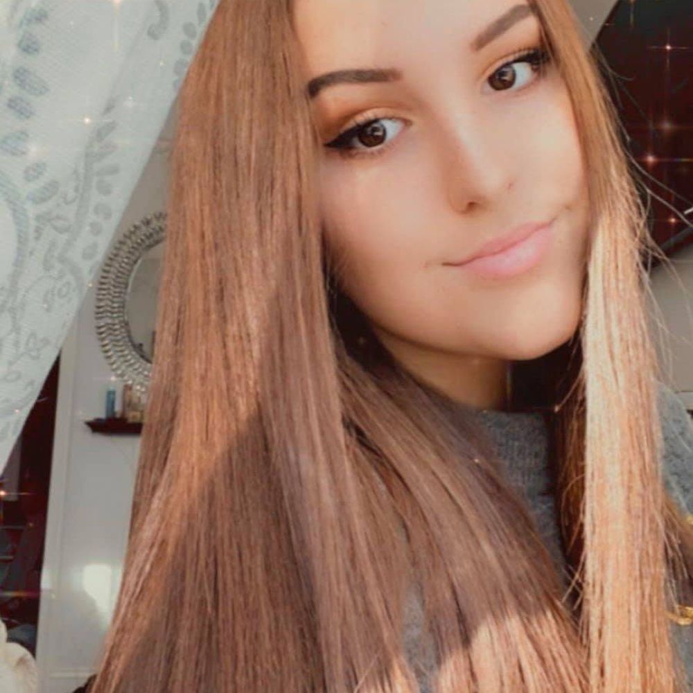 Meet your Posher, Victoria
